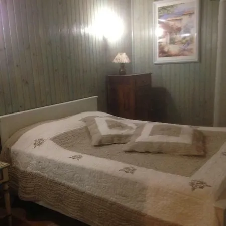 La Pause Auvergnate Holiday home *